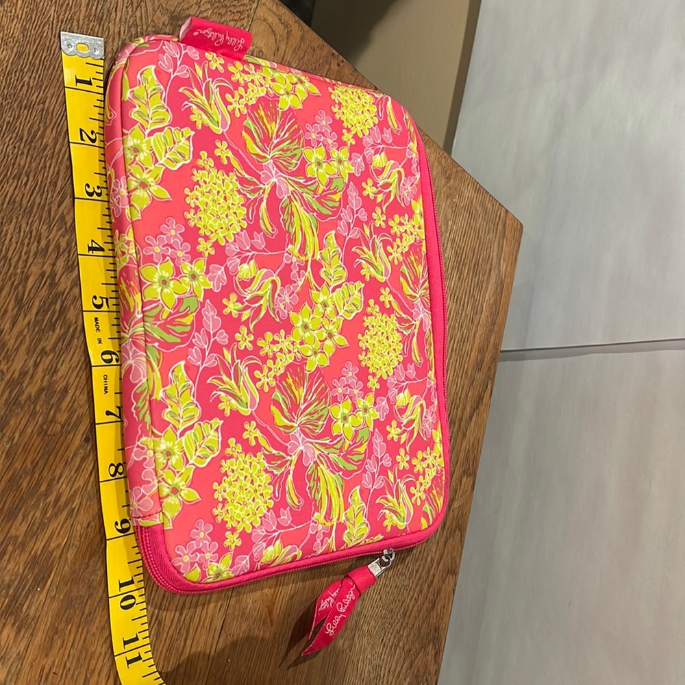 Lilly Pulitzer Neoprene tablet case 1/2 zip